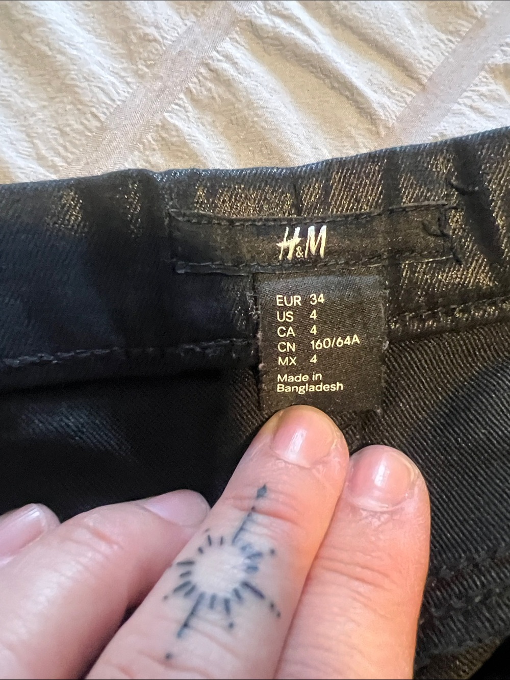 H&M Shiny Black Skinny Jeans - Picture 3 of 4